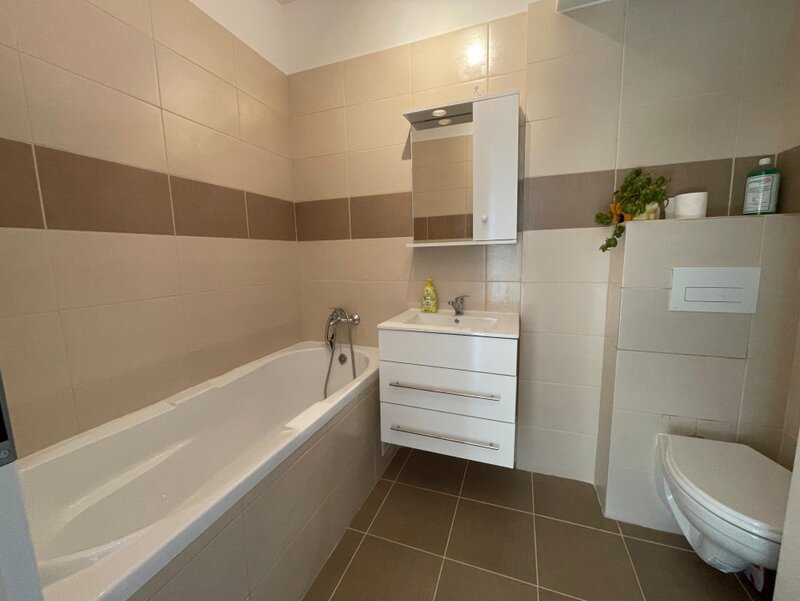 Venus Residence, Metrou Aparatorii Patriei, apartament cu 2 camere, parcare.